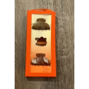 A New Day 3 pk Plastic Hair Clips Boxed Set
